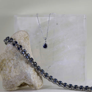 Building a Jewellery Collection: A Guide for the Discerning Beginner