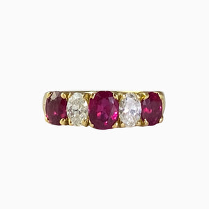 Contemporary-18ct-Yellow Gold-Ruby-Diamond-engagement-ring-Melbourne